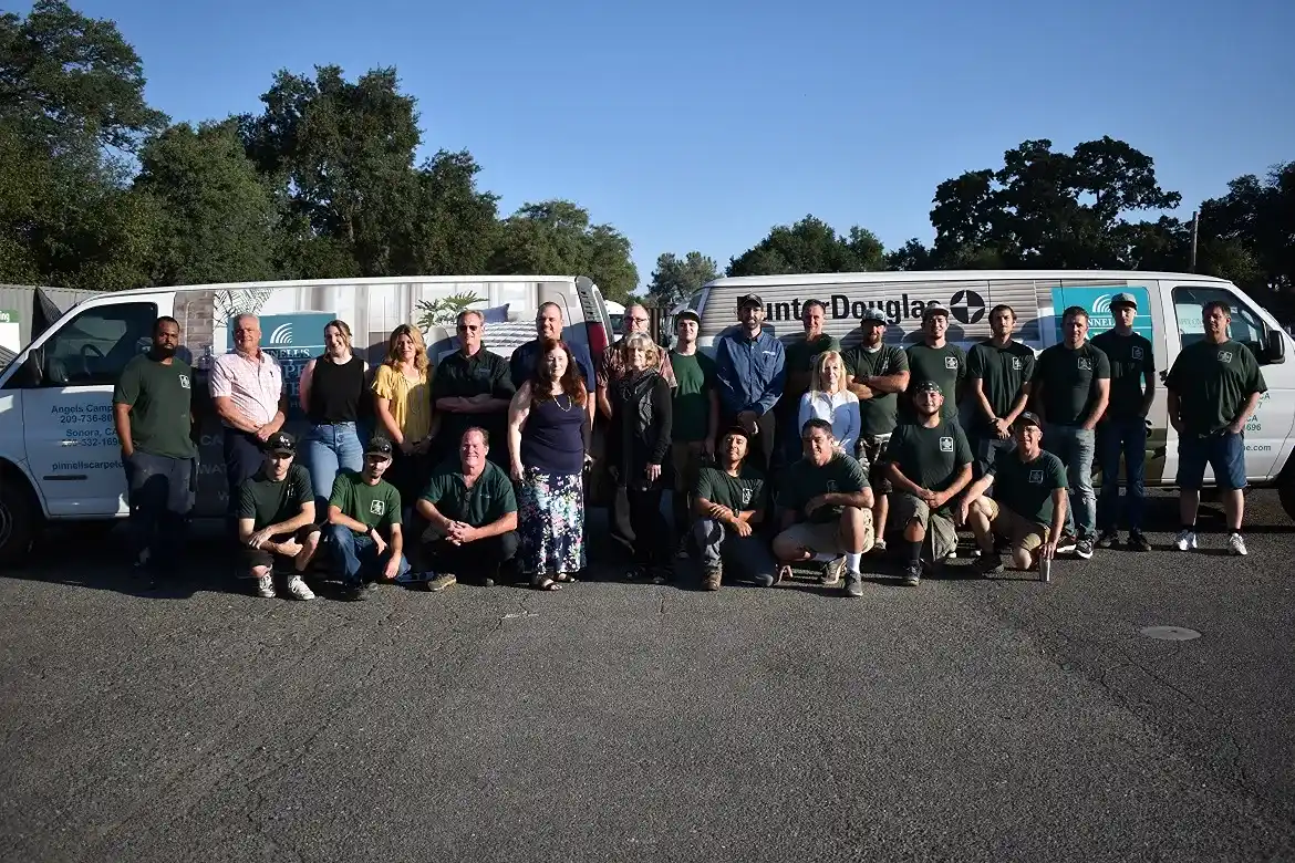 Pinnell's Team Photo